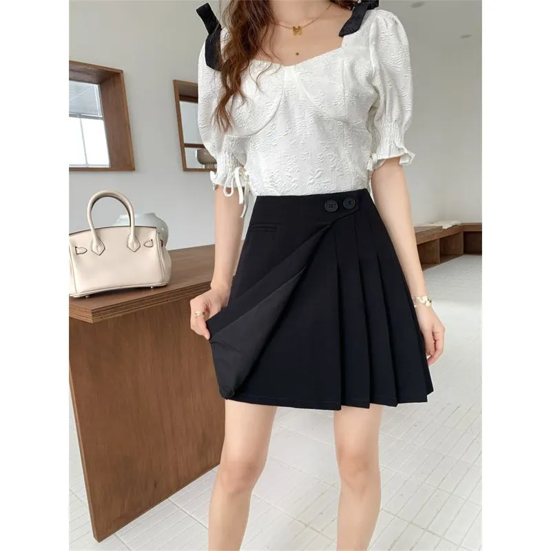 High-Waisted Solid Color A-Line Pleated Skirt