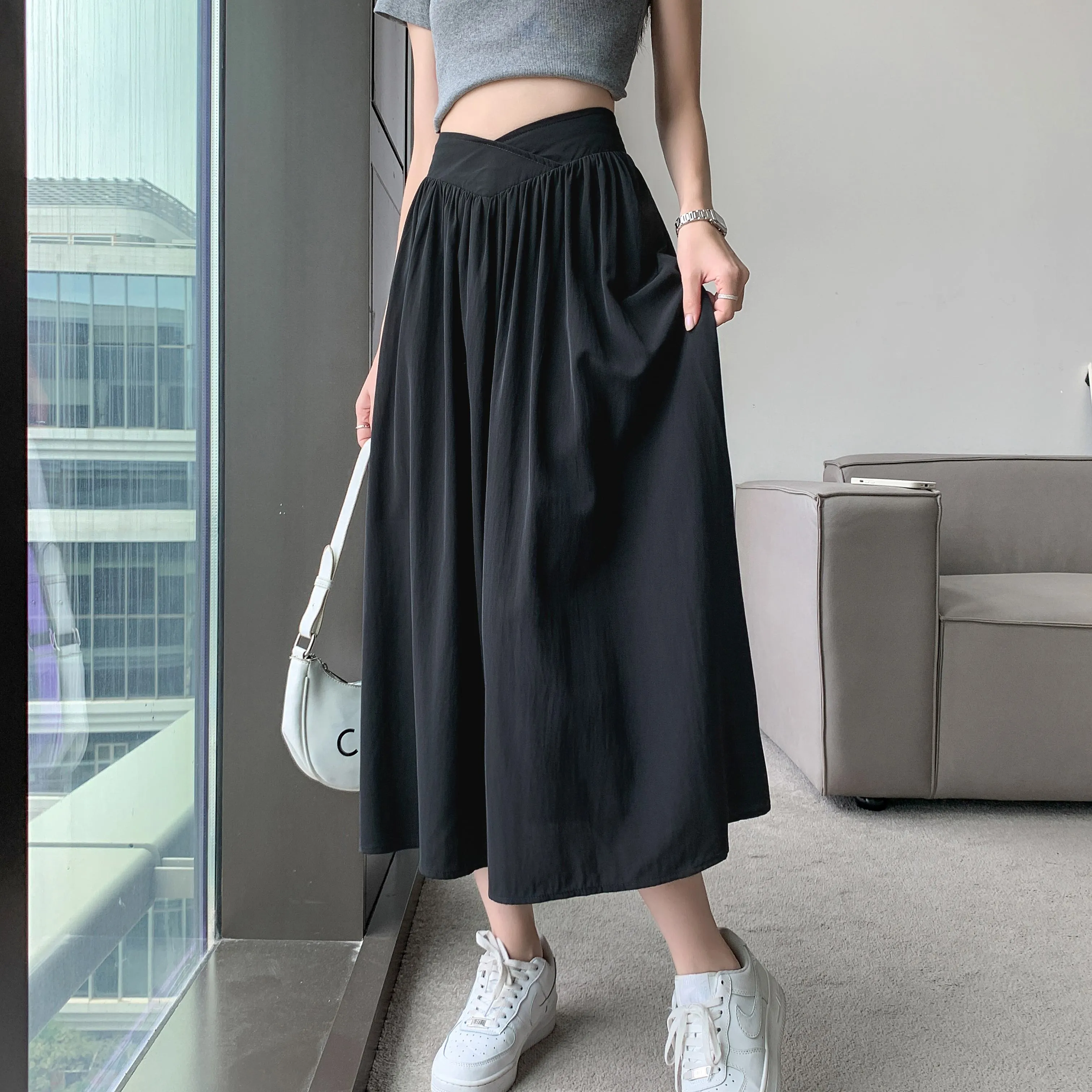 Midi Loose Fit High-Waisted Simplicity Skirt