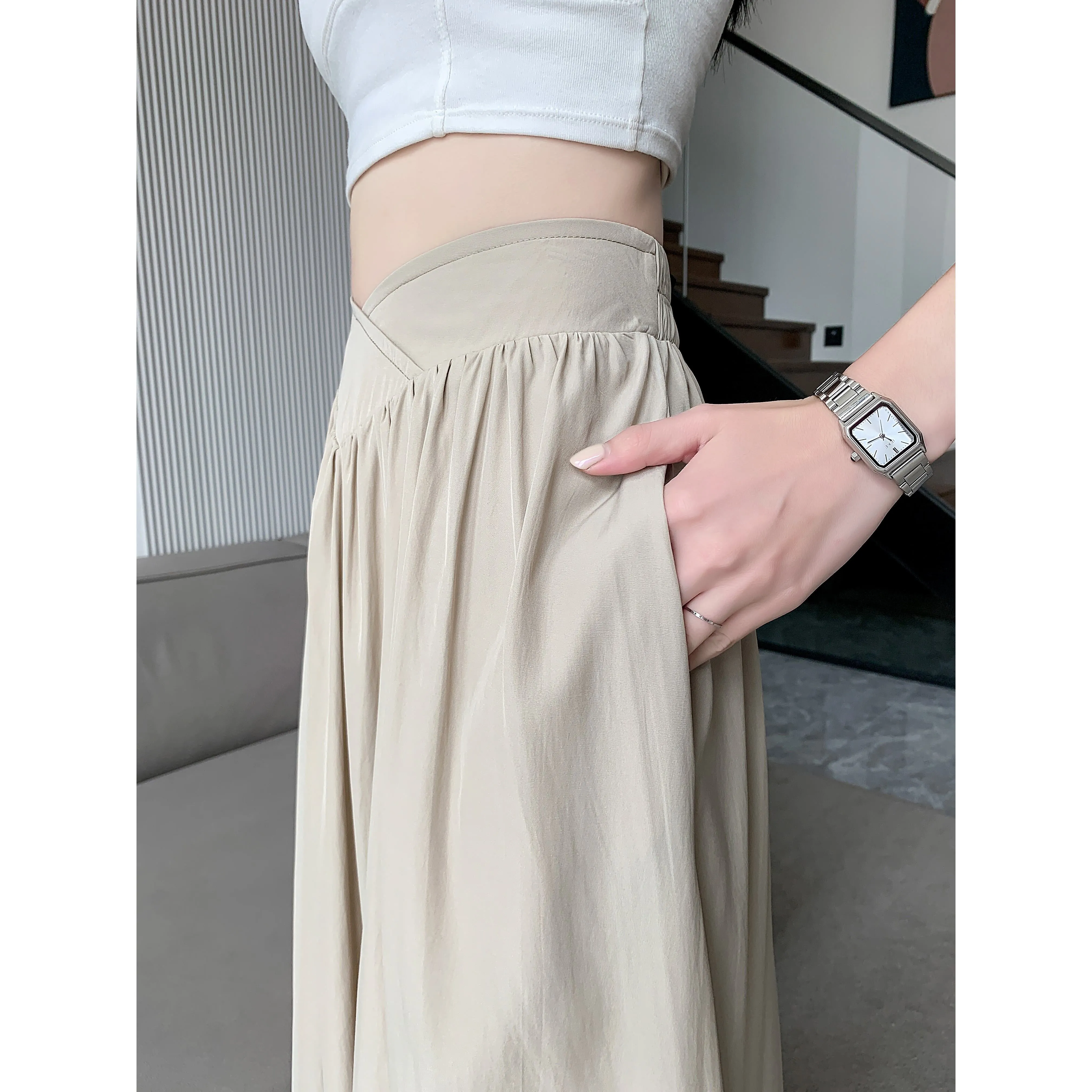 Midi Loose Fit High-Waisted Simplicity Skirt