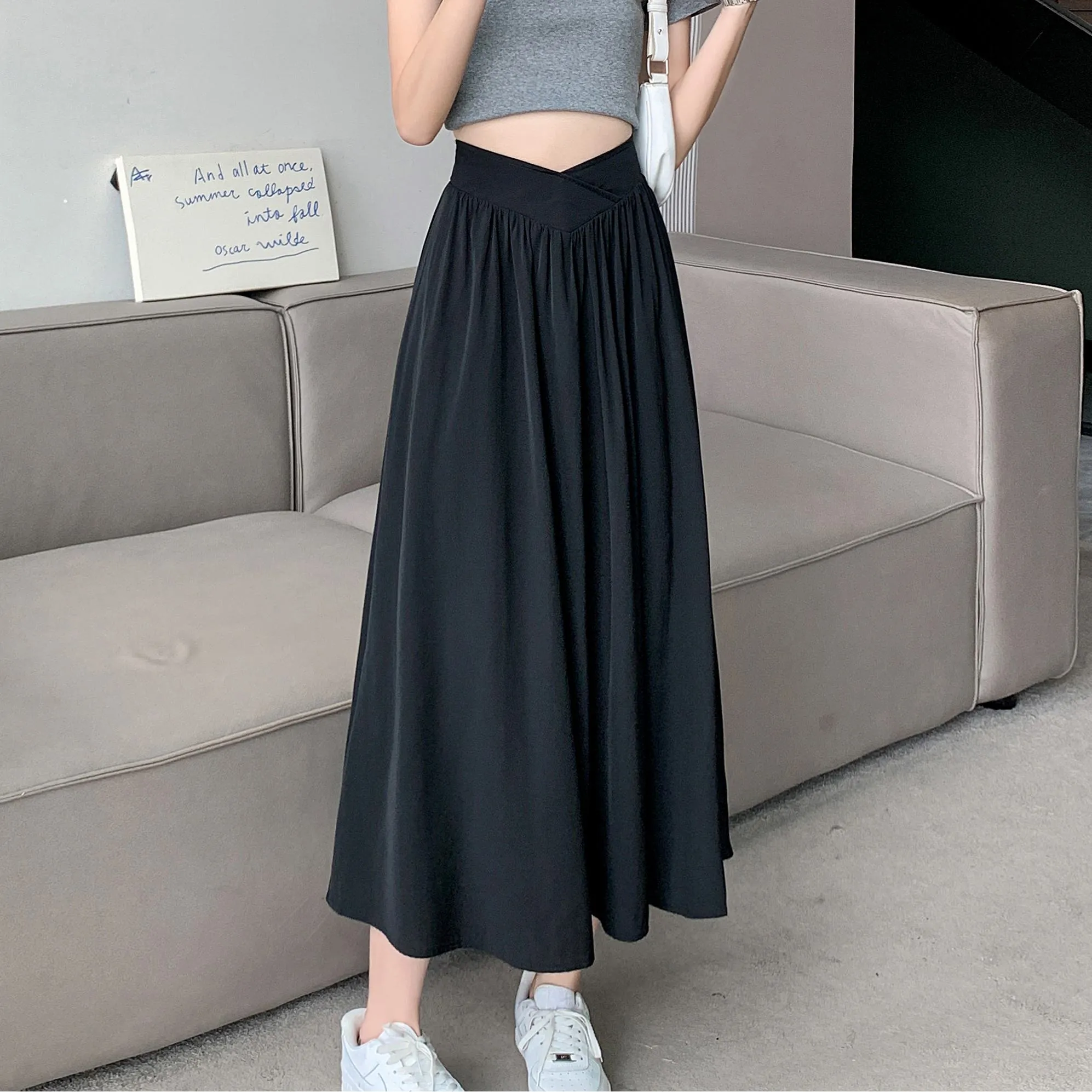 Midi Loose Fit High-Waisted Simplicity Skirt