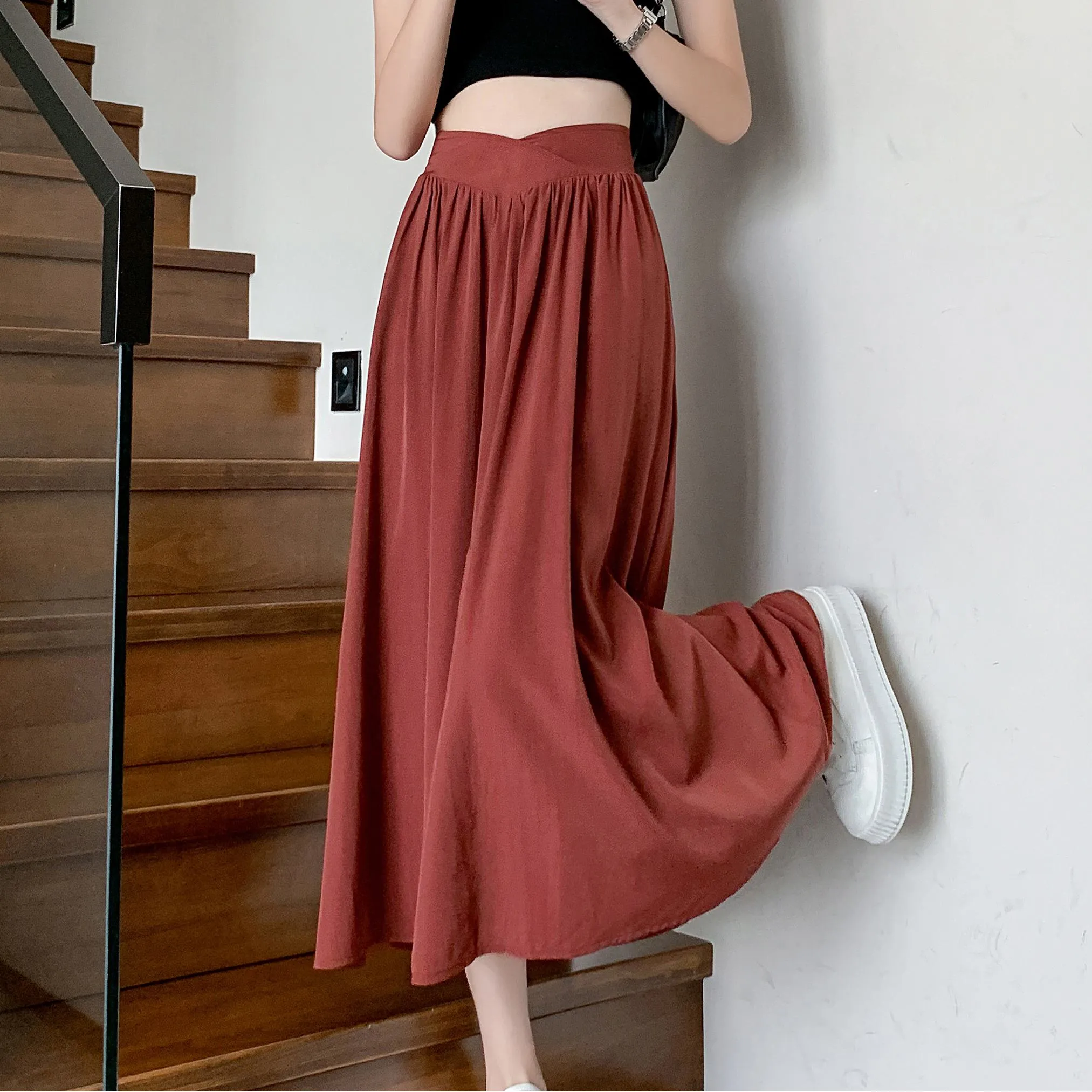 Midi Loose Fit High-Waisted Simplicity Skirt