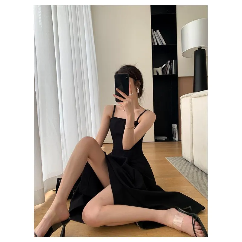 Niche Black Slimming High-Waisted French Style Dress