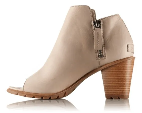 Sorel - Nadia Bootie Sandy Tan