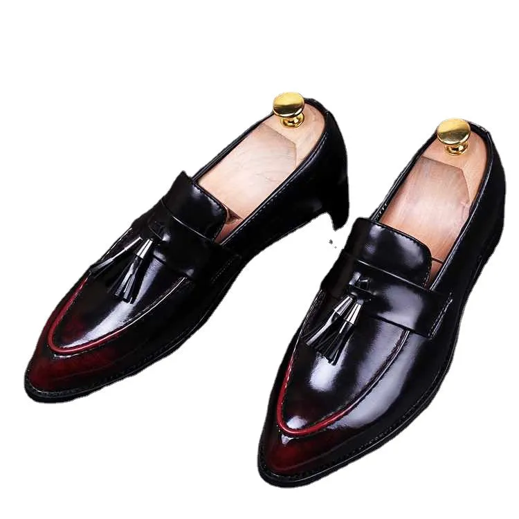 Spring and summer men's British casual pointed shoes breathable sets of feet retro tassels small shoes trend hair stylist tide shoes