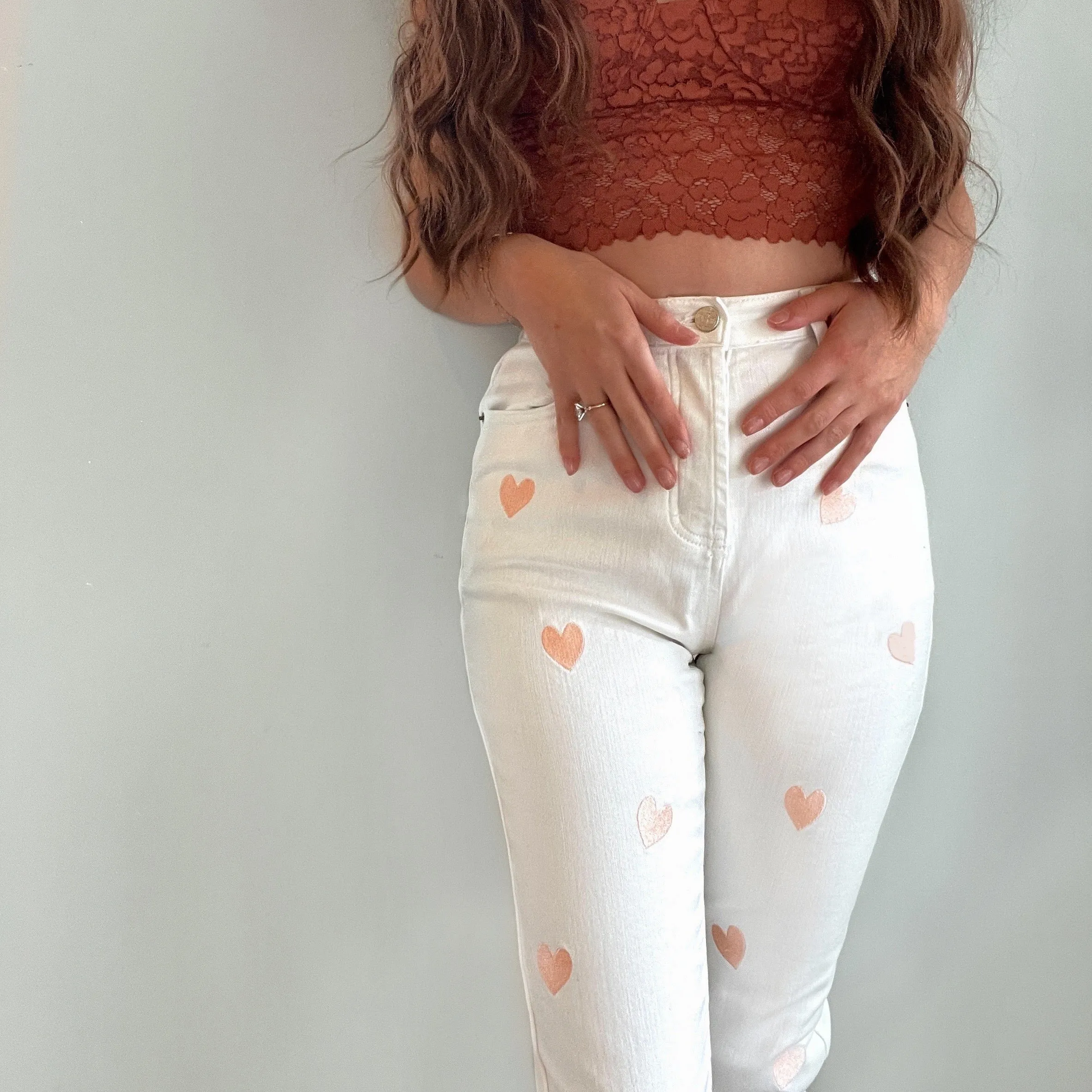 White Embroidered Heart High Waisted Jeans - The Carnation - Comfort Stretch