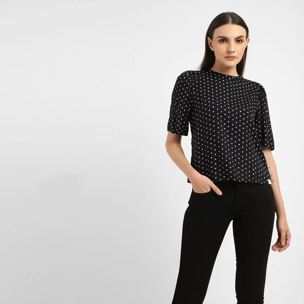 Women Regular Fit Tops